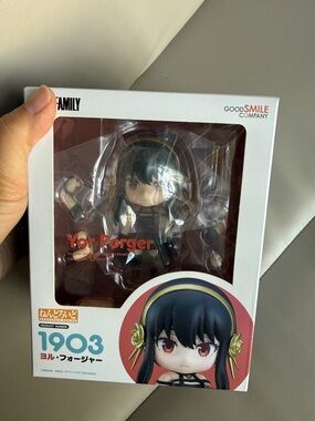 Good Smile Company Nendoroid 1903 Yor Forger - Black & Gold- Spy x family